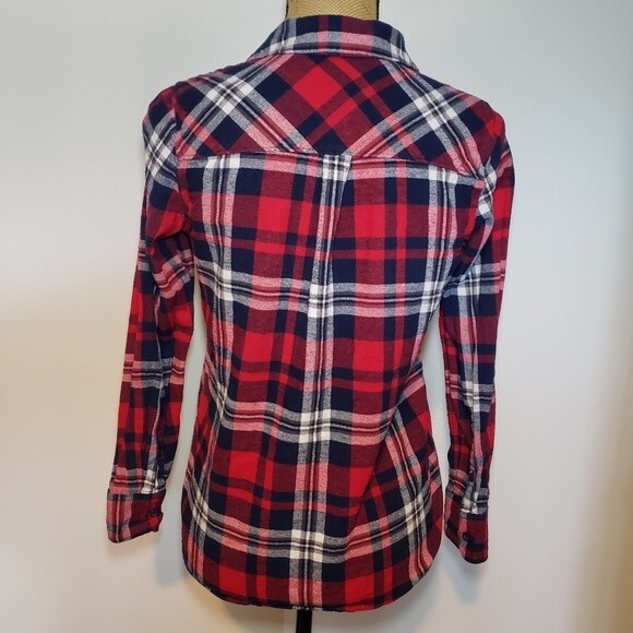 Woolrich Plaid Flannel Button Down Size S - Picture 5 of 9